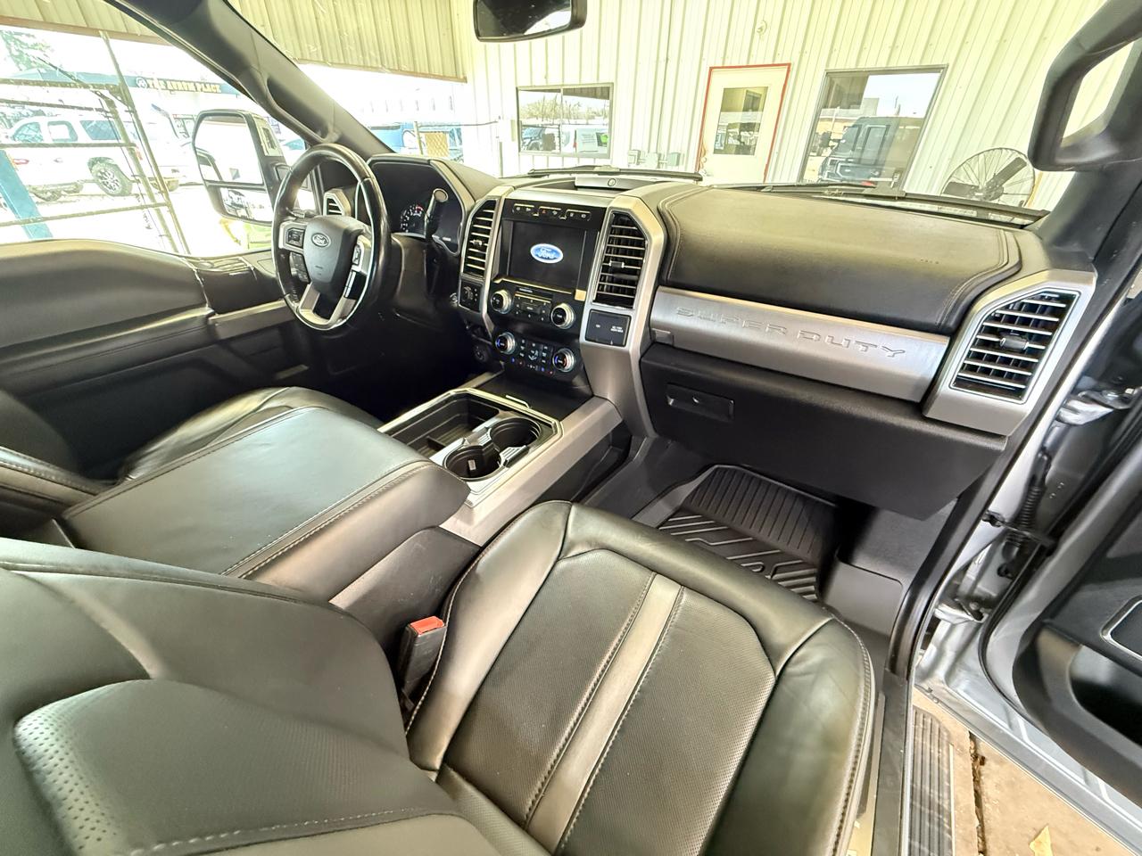 Ford F-350 SD Platinum Crew Cab 4WD 2020