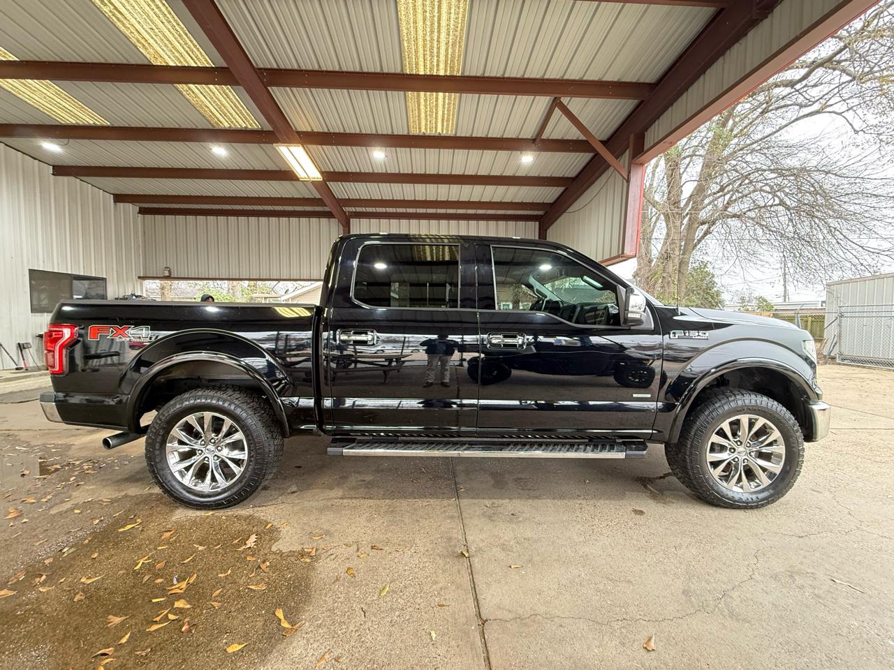 Ford F-150 Lariat SuperCrew 5.5-ft. Bed 4WD 2016