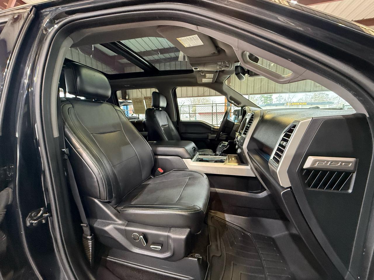 Ford F-150 Lariat SuperCrew 5.5-ft. Bed 4WD 2016