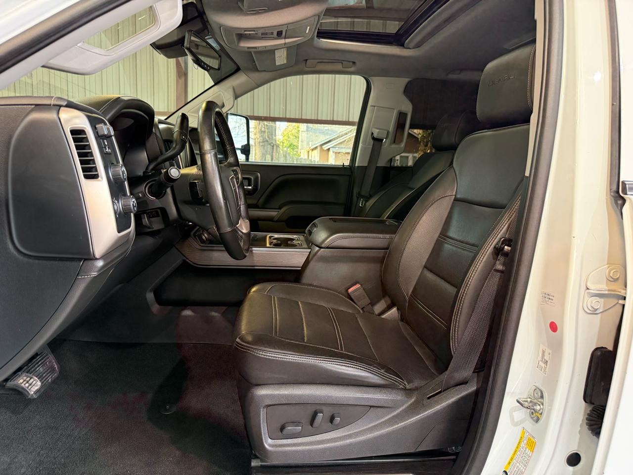 GMC Sierra 2500HD Denali Crew Cab 4WD 2018