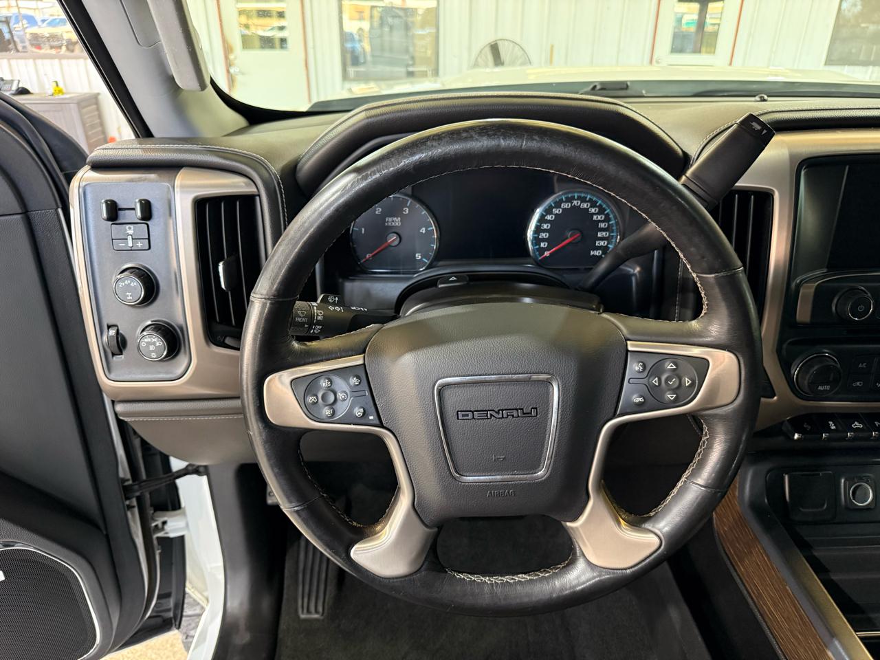 GMC Sierra 2500HD Denali Crew Cab 4WD 2018