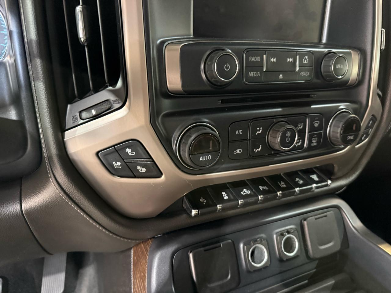 GMC Sierra 2500HD Denali Crew Cab 4WD 2018