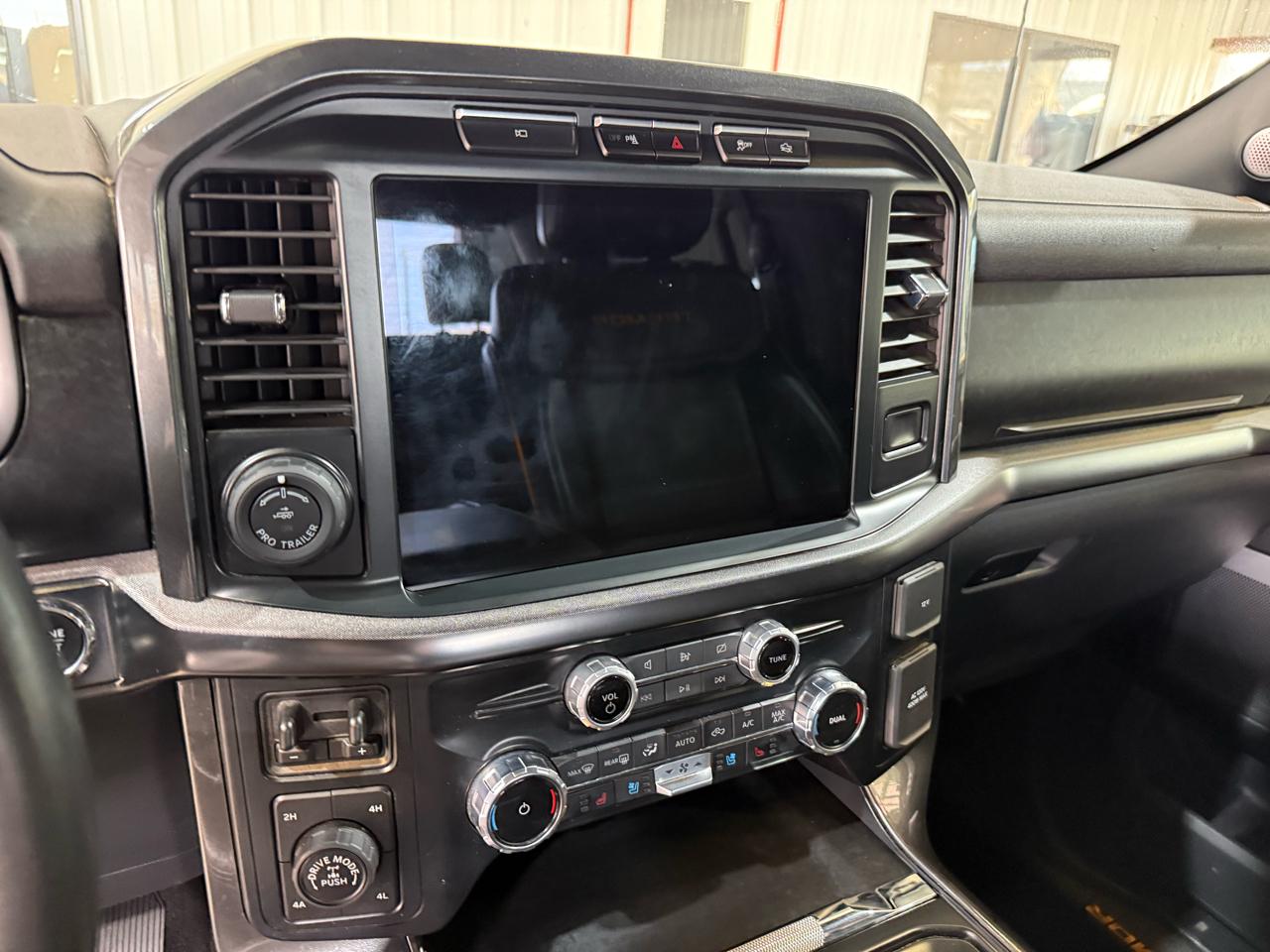 Ford F-150 Lariat SuperCrew 5.5-ft. Bed 4WD 2023