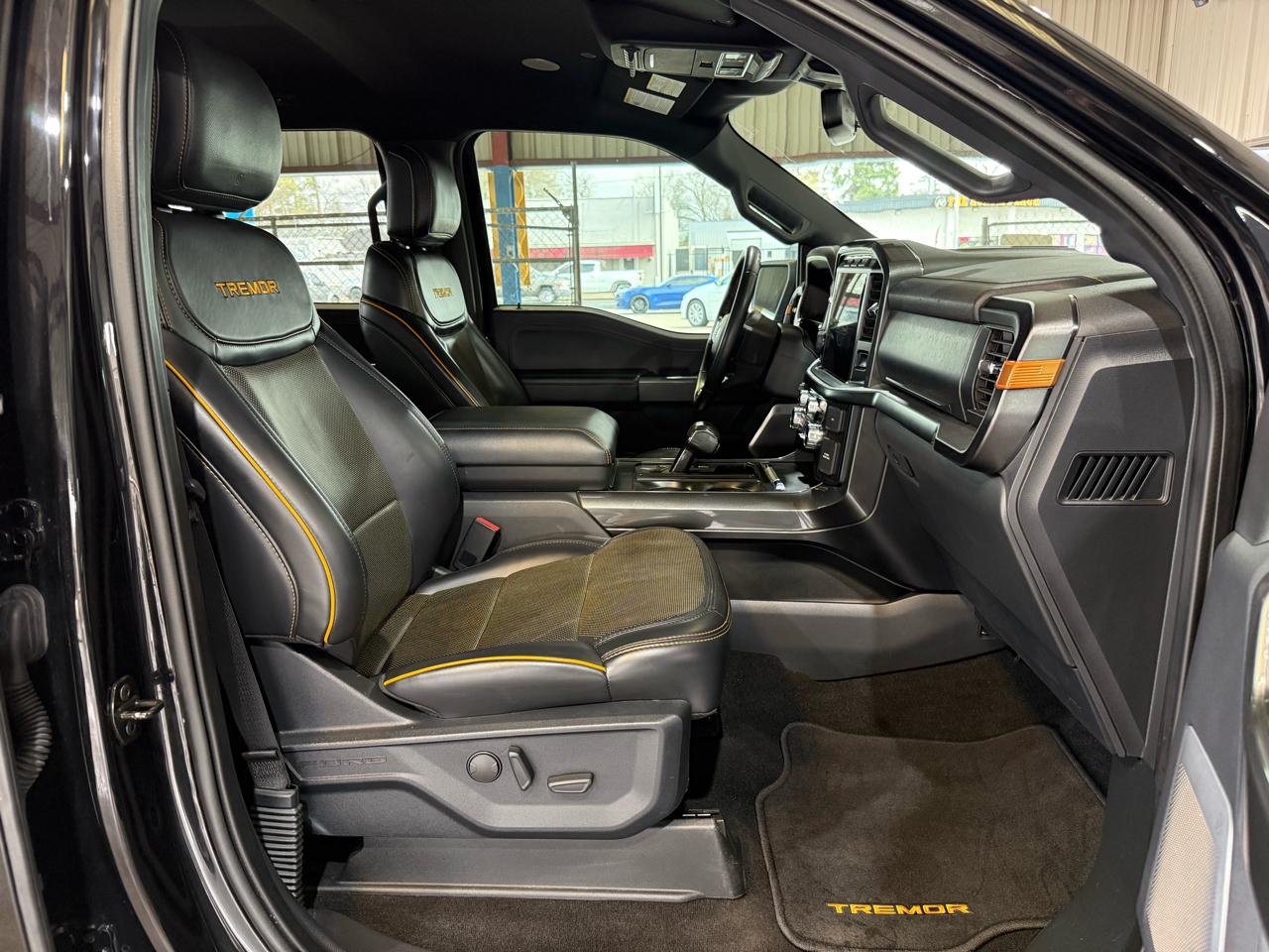 Ford F-150 Lariat SuperCrew 5.5-ft. Bed 4WD 2023