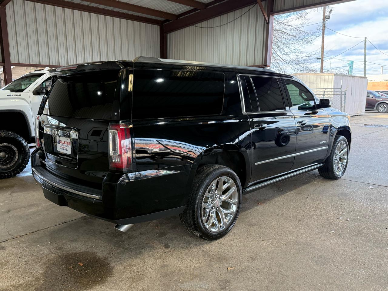 GMC Yukon XL Denali 4WD 2020