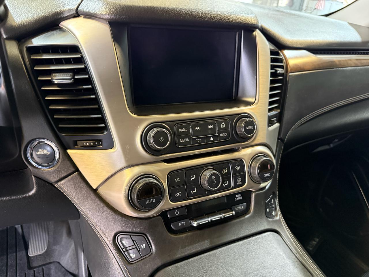 GMC Yukon XL Denali 4WD 2020