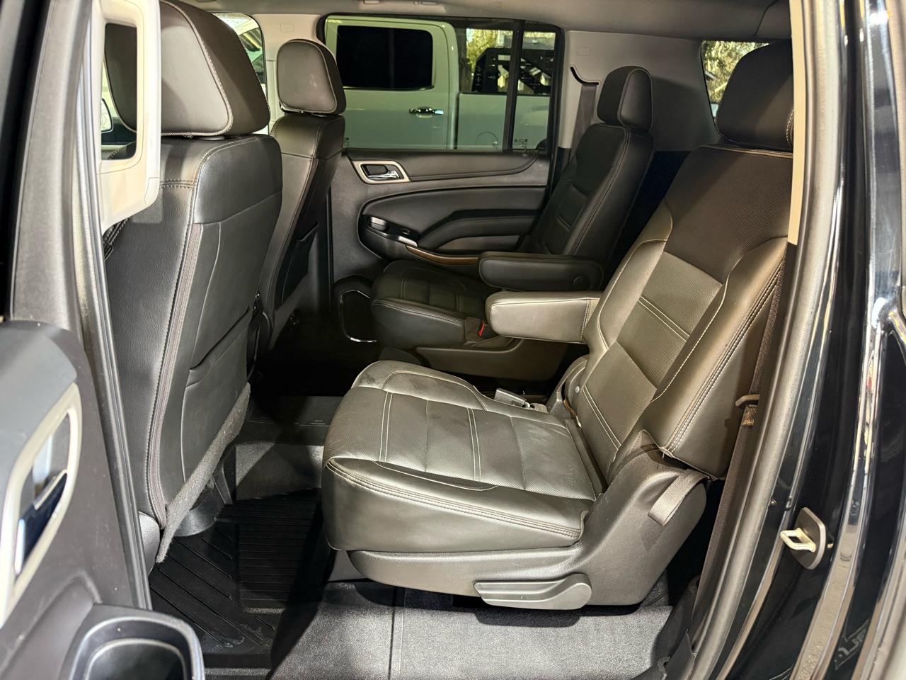 GMC Yukon XL Denali 4WD 2020