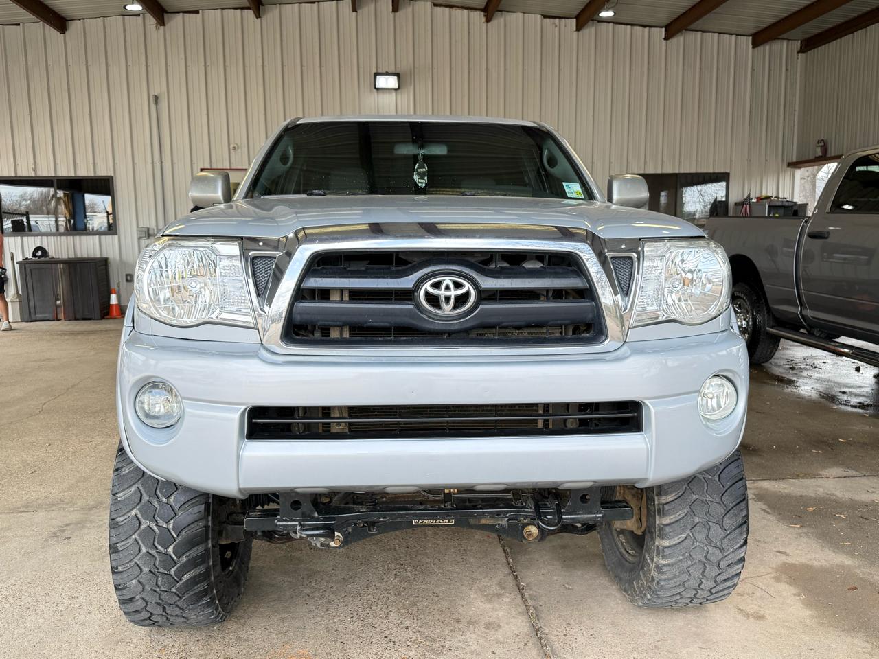 Toyota Tacoma Double Cab V6 4WD 2006