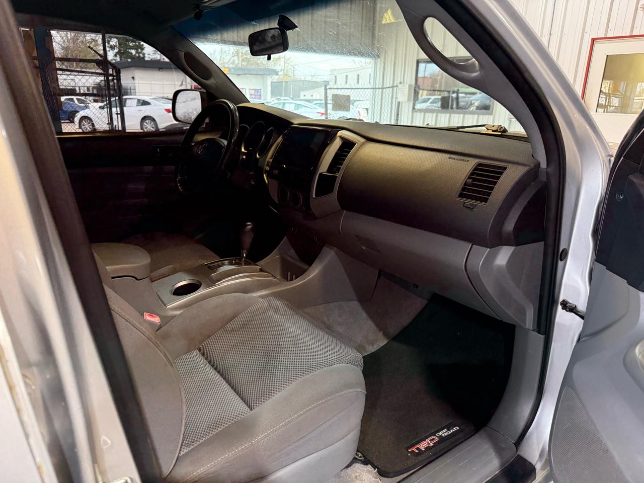 Toyota Tacoma Double Cab V6 4WD 2006