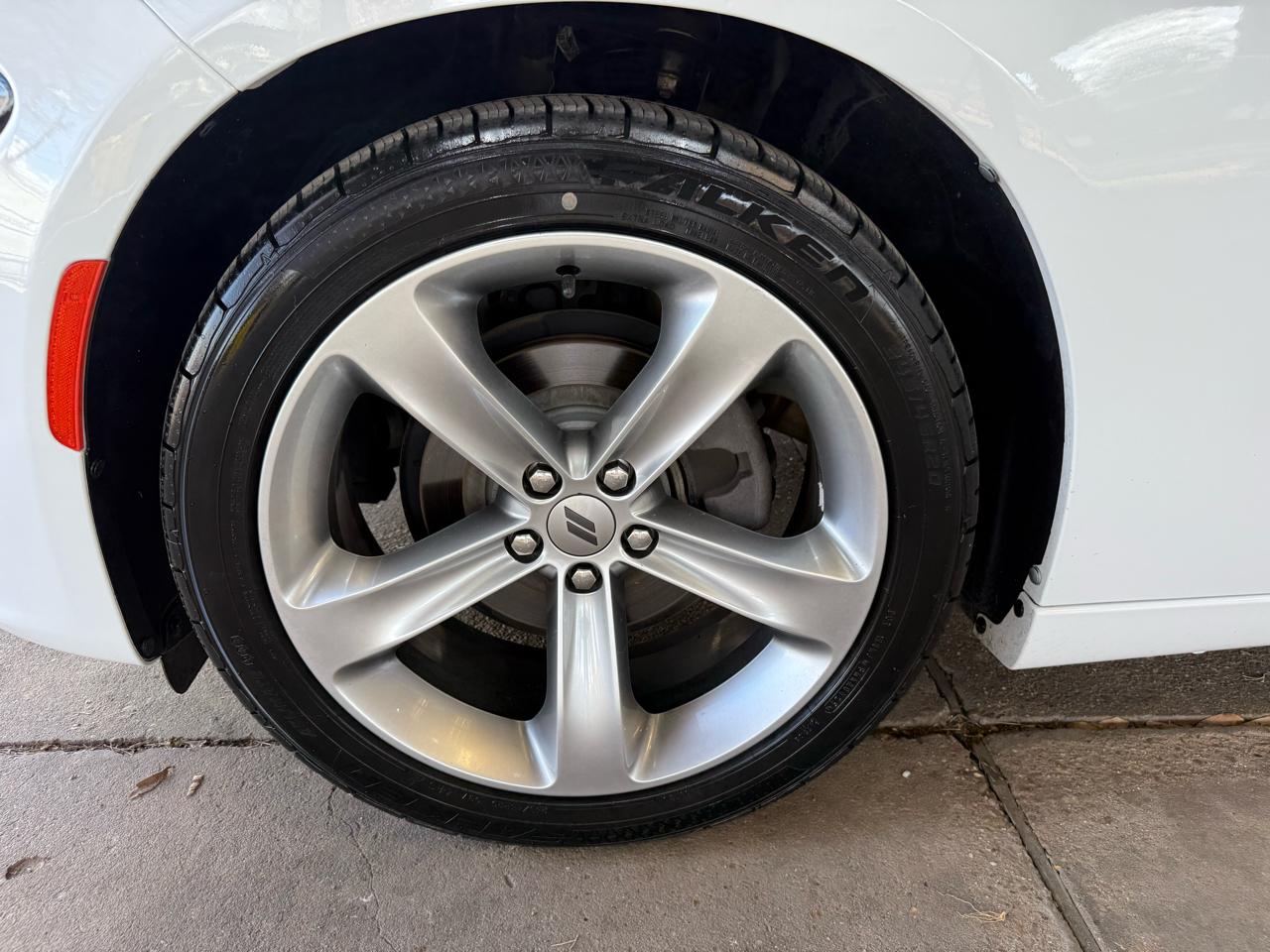 Dodge Charger SXT Plus 2018