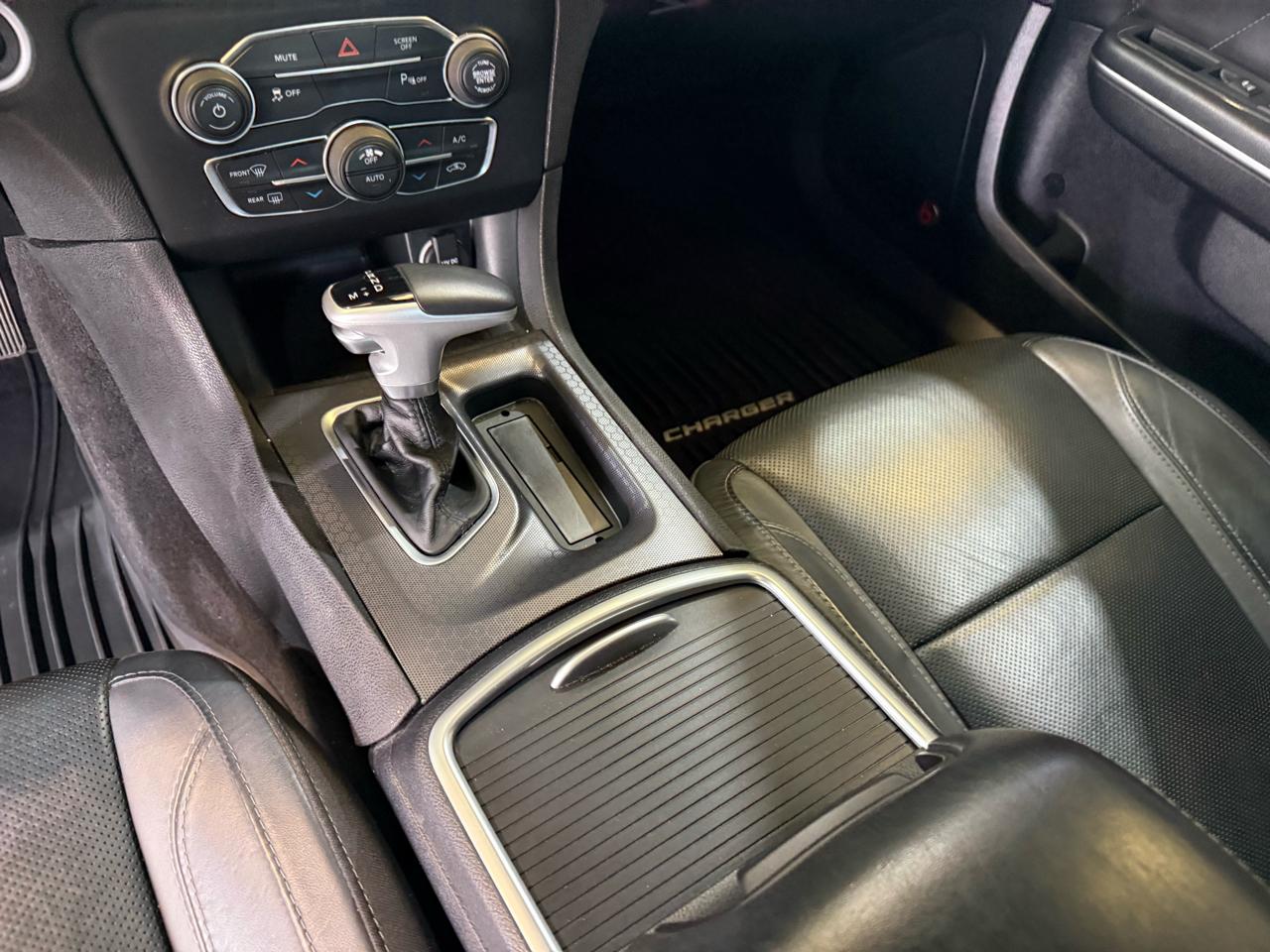 Dodge Charger SXT Plus 2018