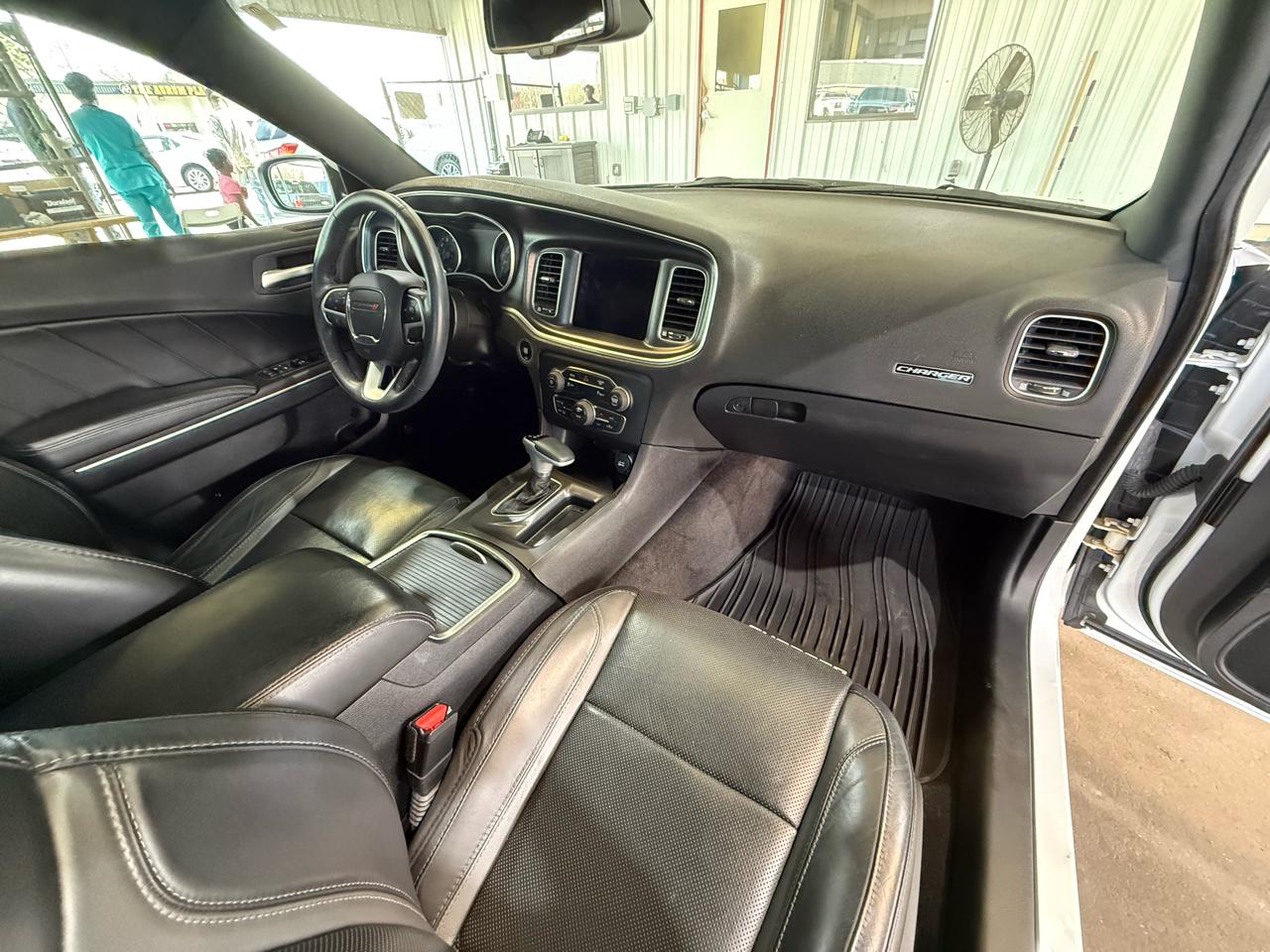 Dodge Charger SXT Plus 2018