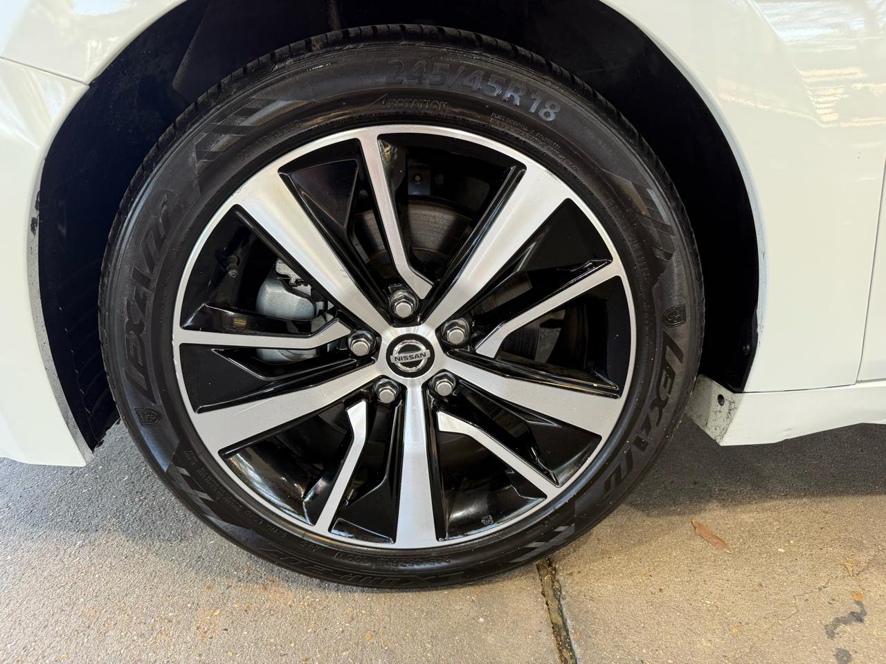 Nissan Maxima 3.5 SV 2022