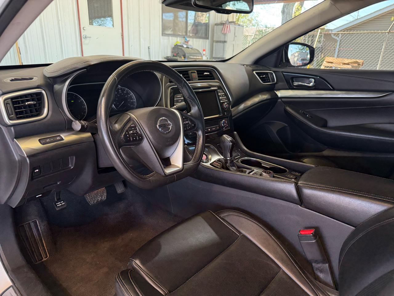 Nissan Maxima 3.5 SV 2022