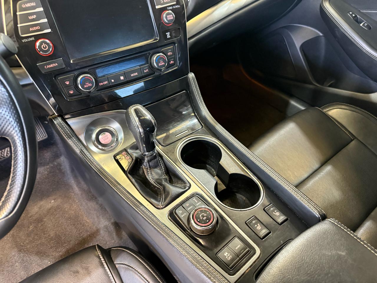 Nissan Maxima 3.5 SV 2022