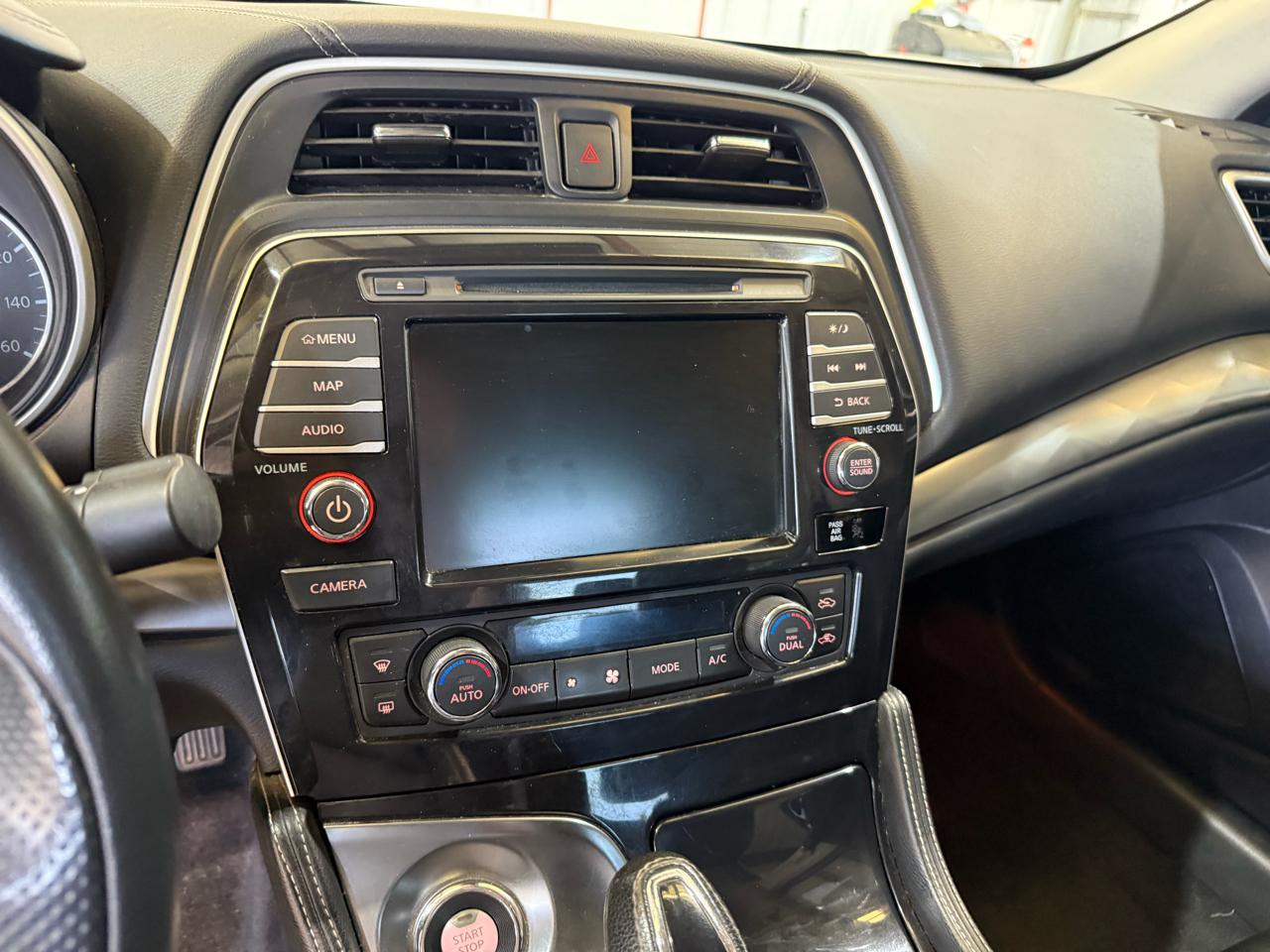 Nissan Maxima 3.5 SV 2022