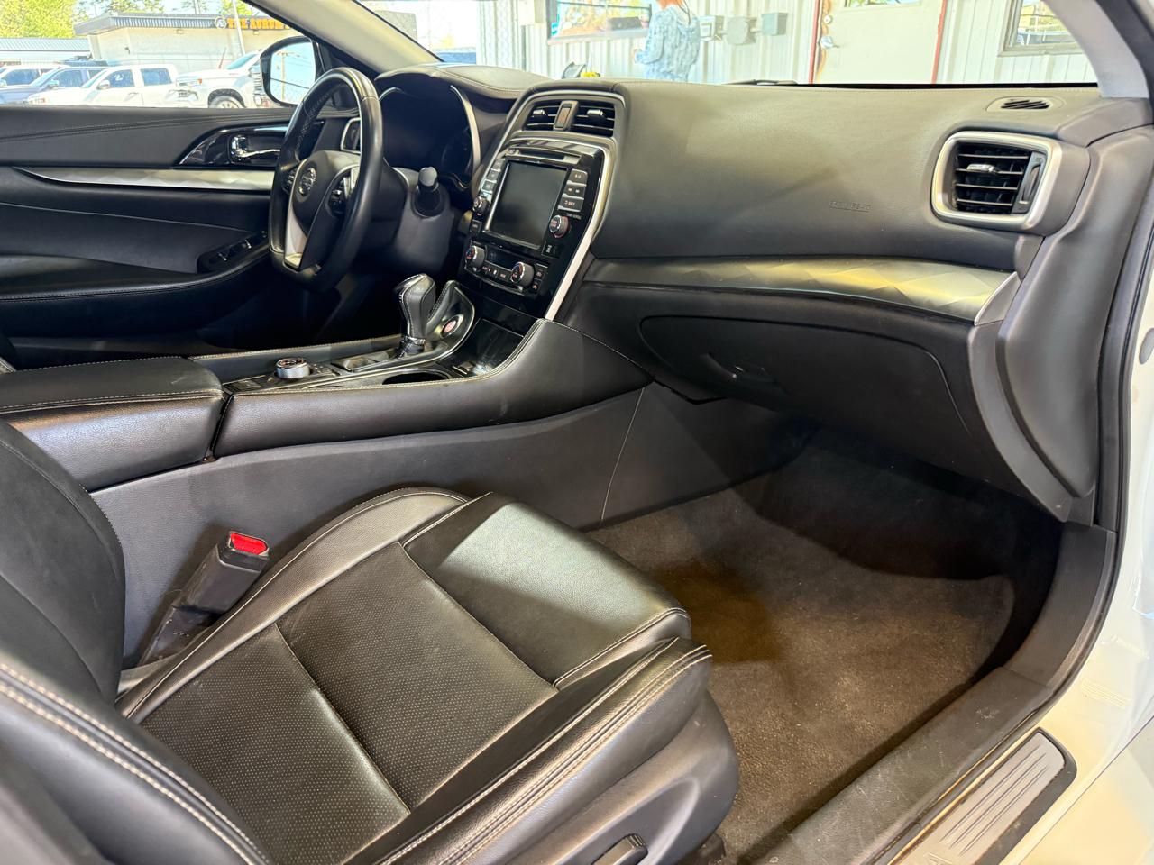 Nissan Maxima 3.5 SV 2022