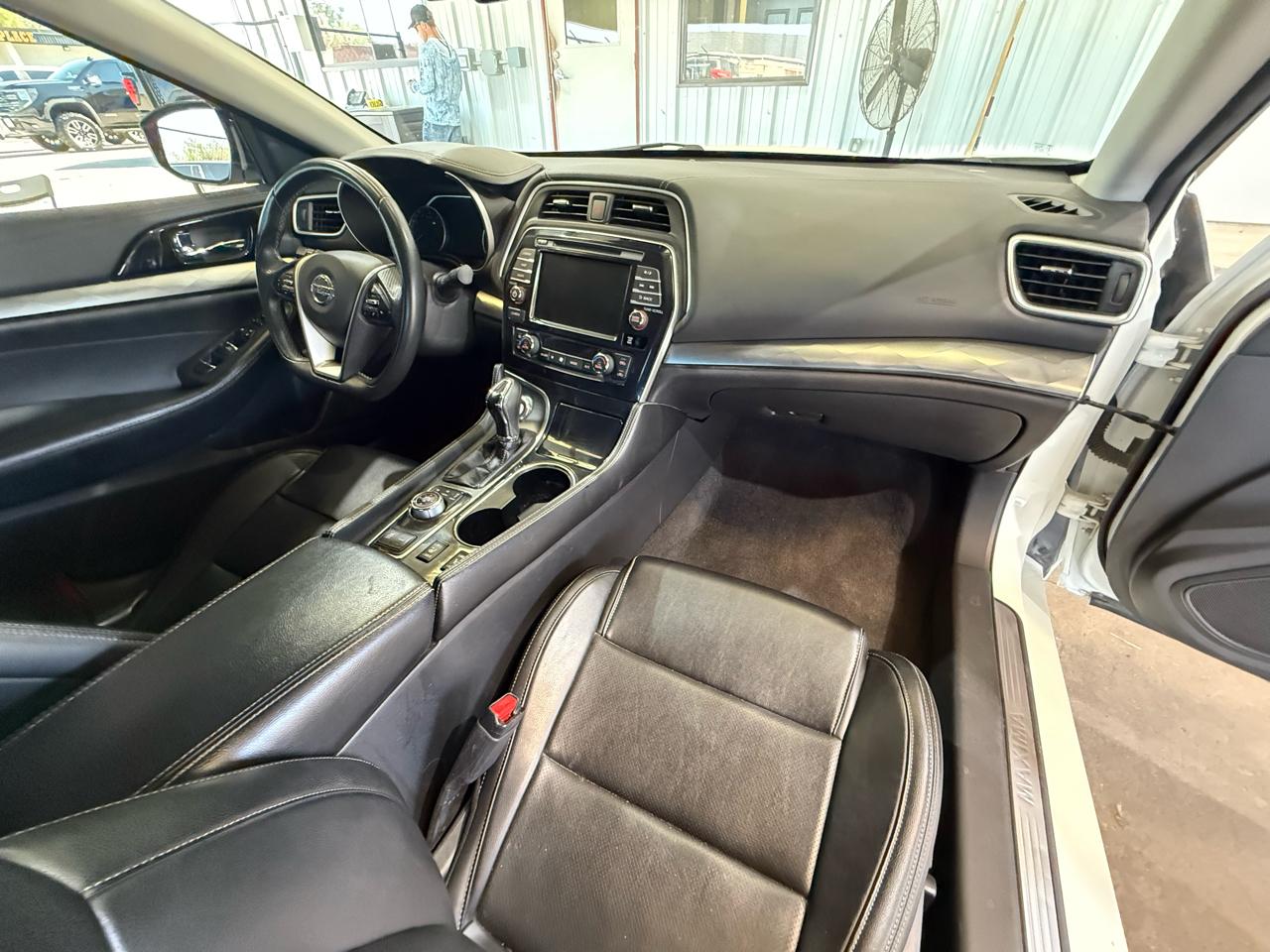 Nissan Maxima 3.5 SV 2022