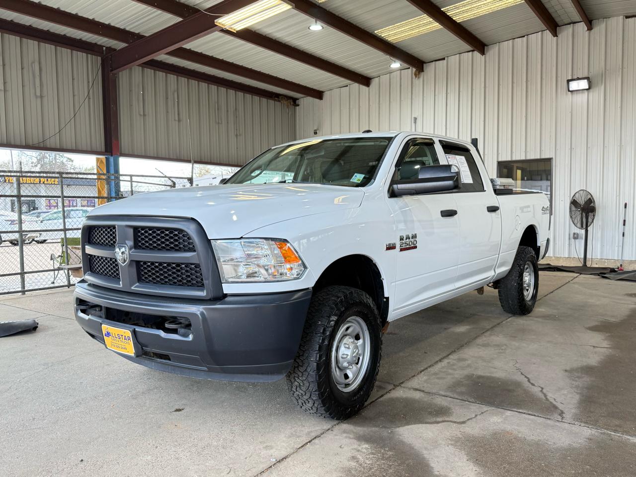RAM 2500 Tradesman Crew Cab SWB 4WD 2015