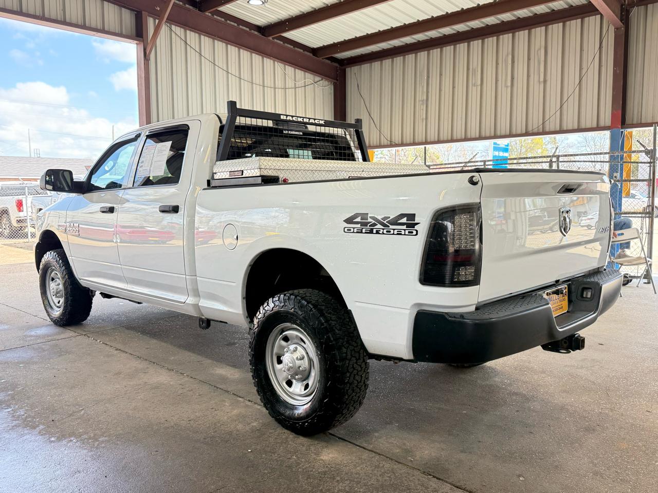 RAM 2500 Tradesman Crew Cab SWB 4WD 2015