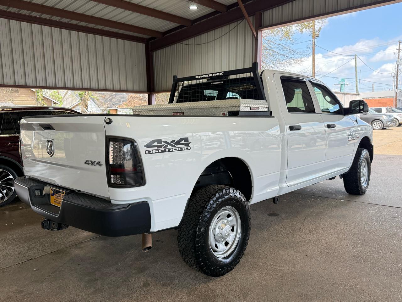 RAM 2500 Tradesman Crew Cab SWB 4WD 2015