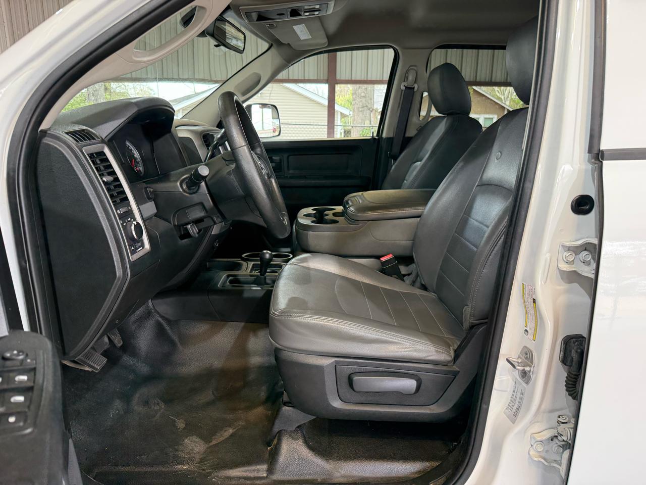 RAM 2500 Tradesman Crew Cab SWB 4WD 2015