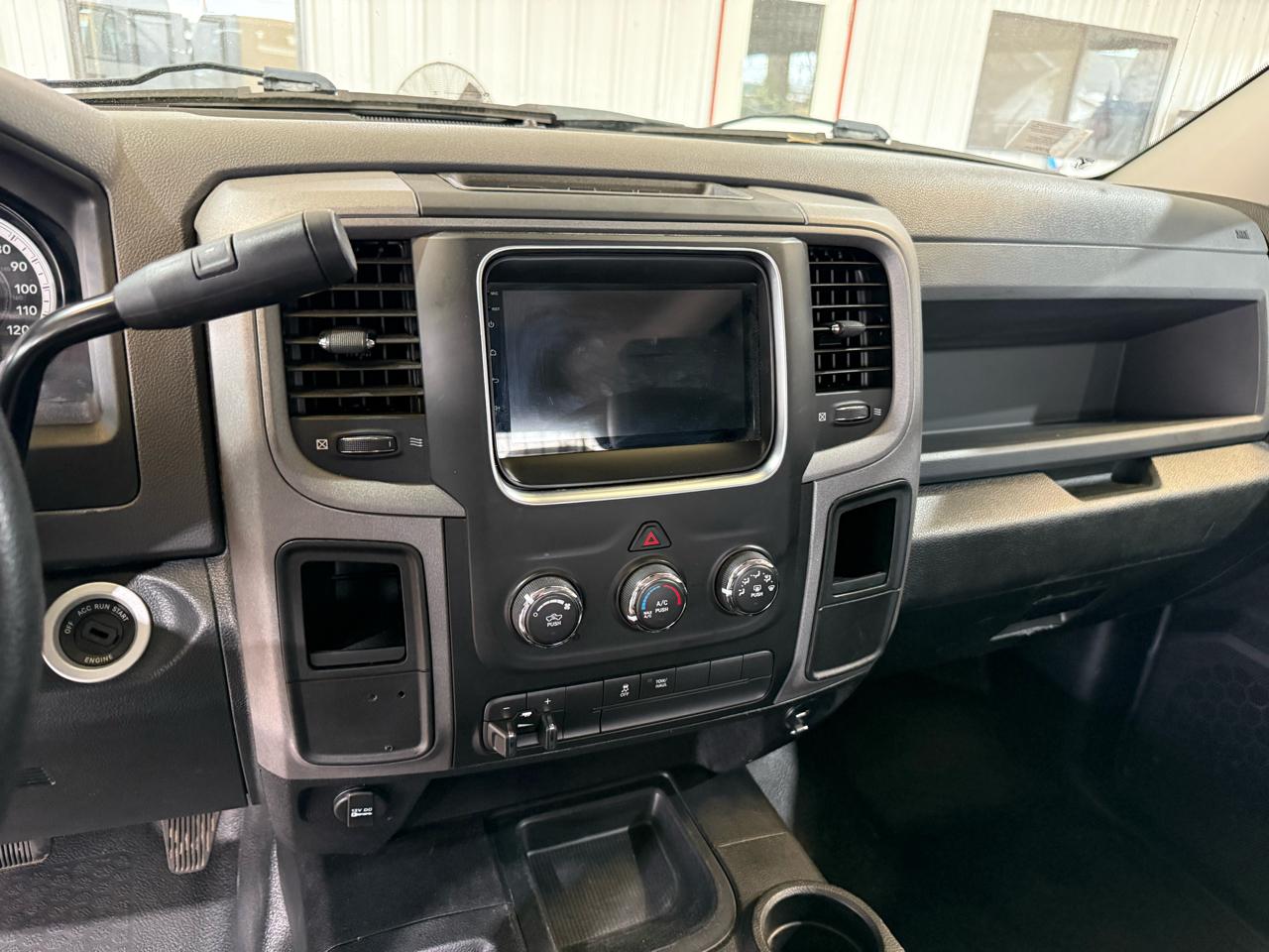 RAM 2500 Tradesman Crew Cab SWB 4WD 2015
