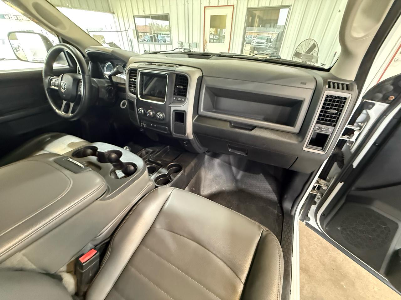 RAM 2500 Tradesman Crew Cab SWB 4WD 2015