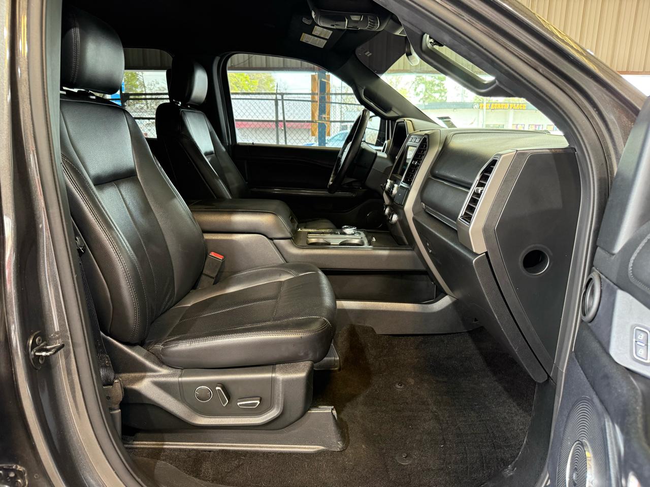 Ford Expedition XLT 2WD 2019