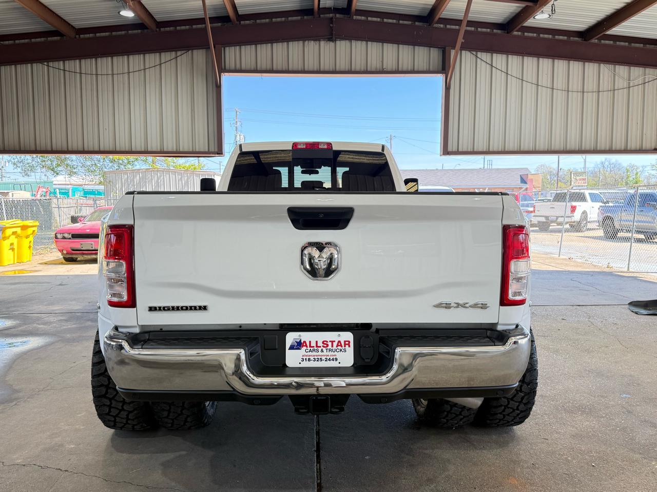 RAM 3500 Tradesman Crew Cab 4WD DRW 2022