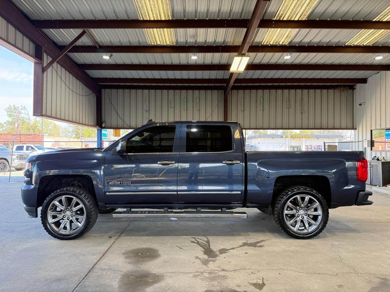 Chevrolet Silverado 1500 LTZ Crew Cab 4WD 2018
