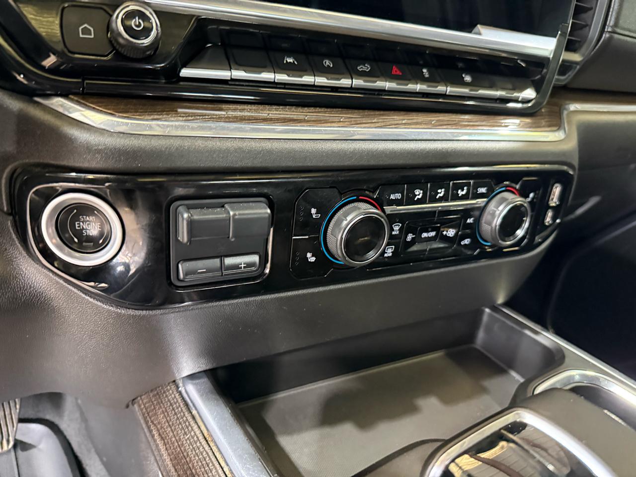 Chevrolet Silverado 1500 RST Crew Cab 4WD 2023