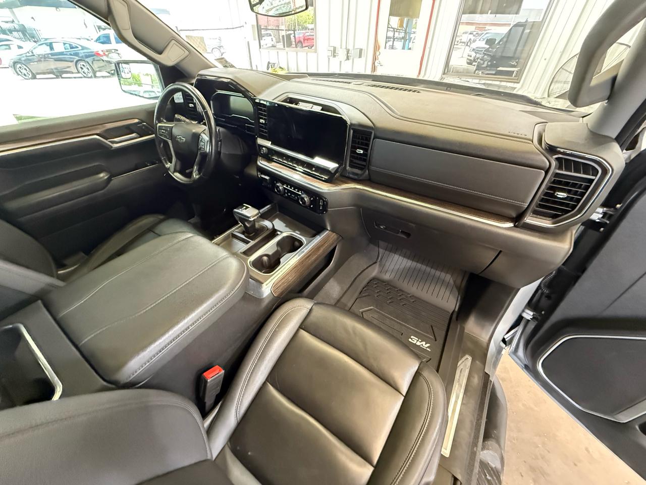 Chevrolet Silverado 1500 RST Crew Cab 4WD 2023