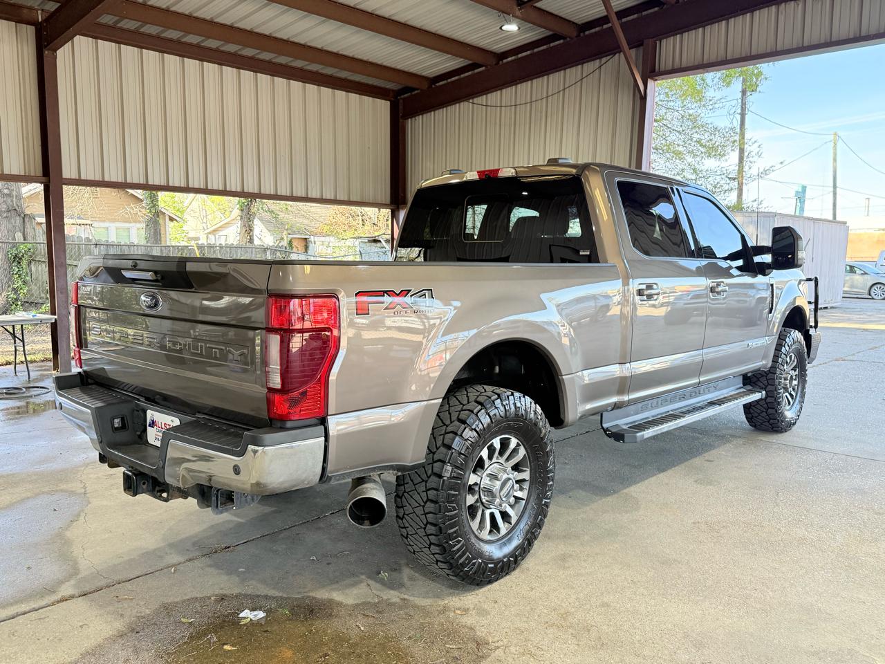 Ford F-250 SD Lariat Crew Cab 4WD 2022