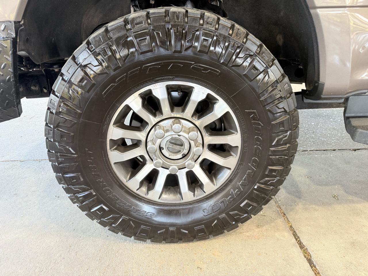 Ford F-250 SD Lariat Crew Cab 4WD 2022