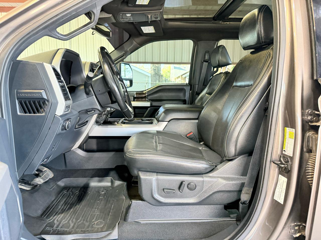 Ford F-250 SD Lariat Crew Cab 4WD 2022