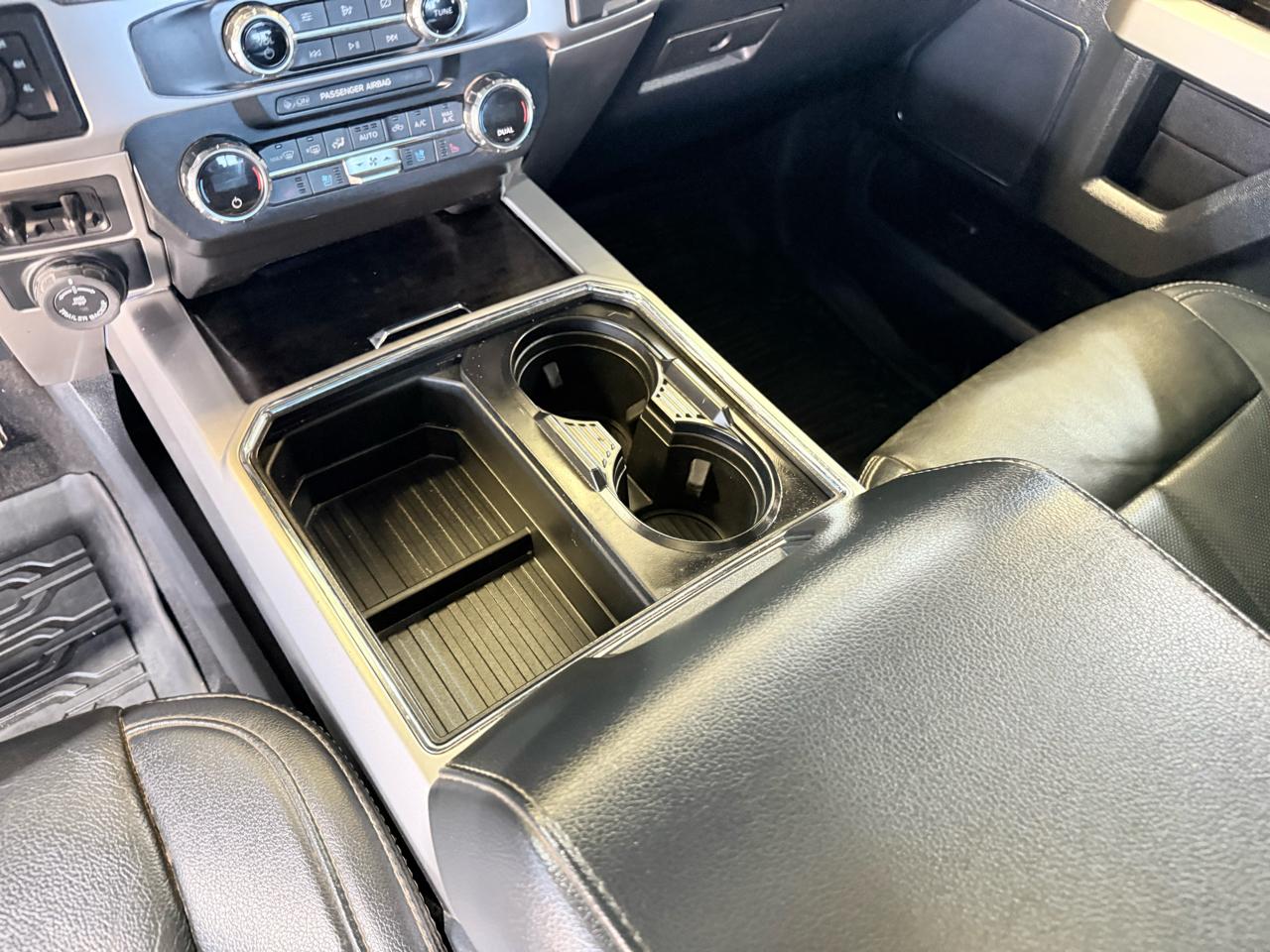 Ford F-250 SD Lariat Crew Cab 4WD 2022