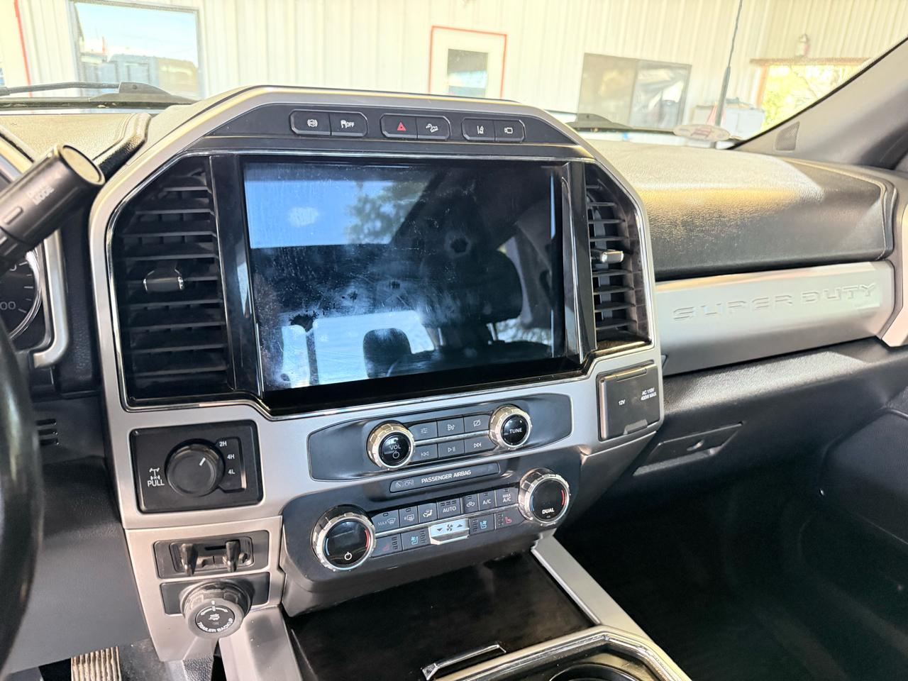 Ford F-250 SD Lariat Crew Cab 4WD 2022