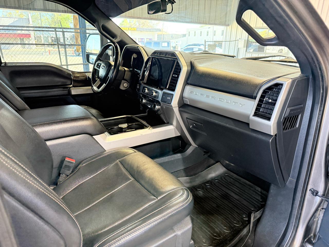 Ford F-250 SD Lariat Crew Cab 4WD 2022