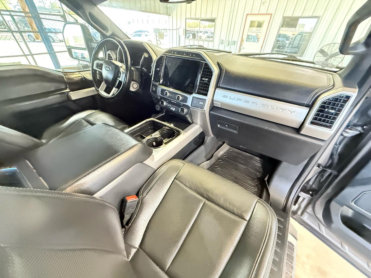 Ford F-250 SD Lariat Crew Cab 4WD 2022