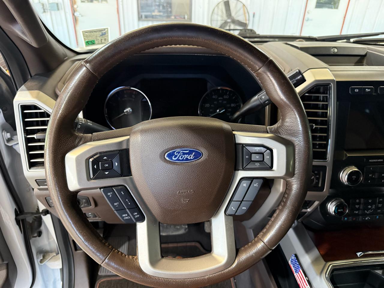 Ford F-350 SD King Ranch Crew Cab Long Bed DRW 4WD 2020