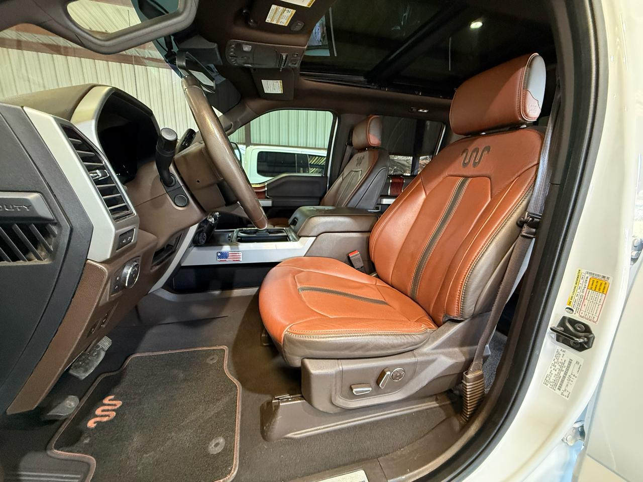 Ford F-350 SD King Ranch Crew Cab Long Bed DRW 4WD 2020