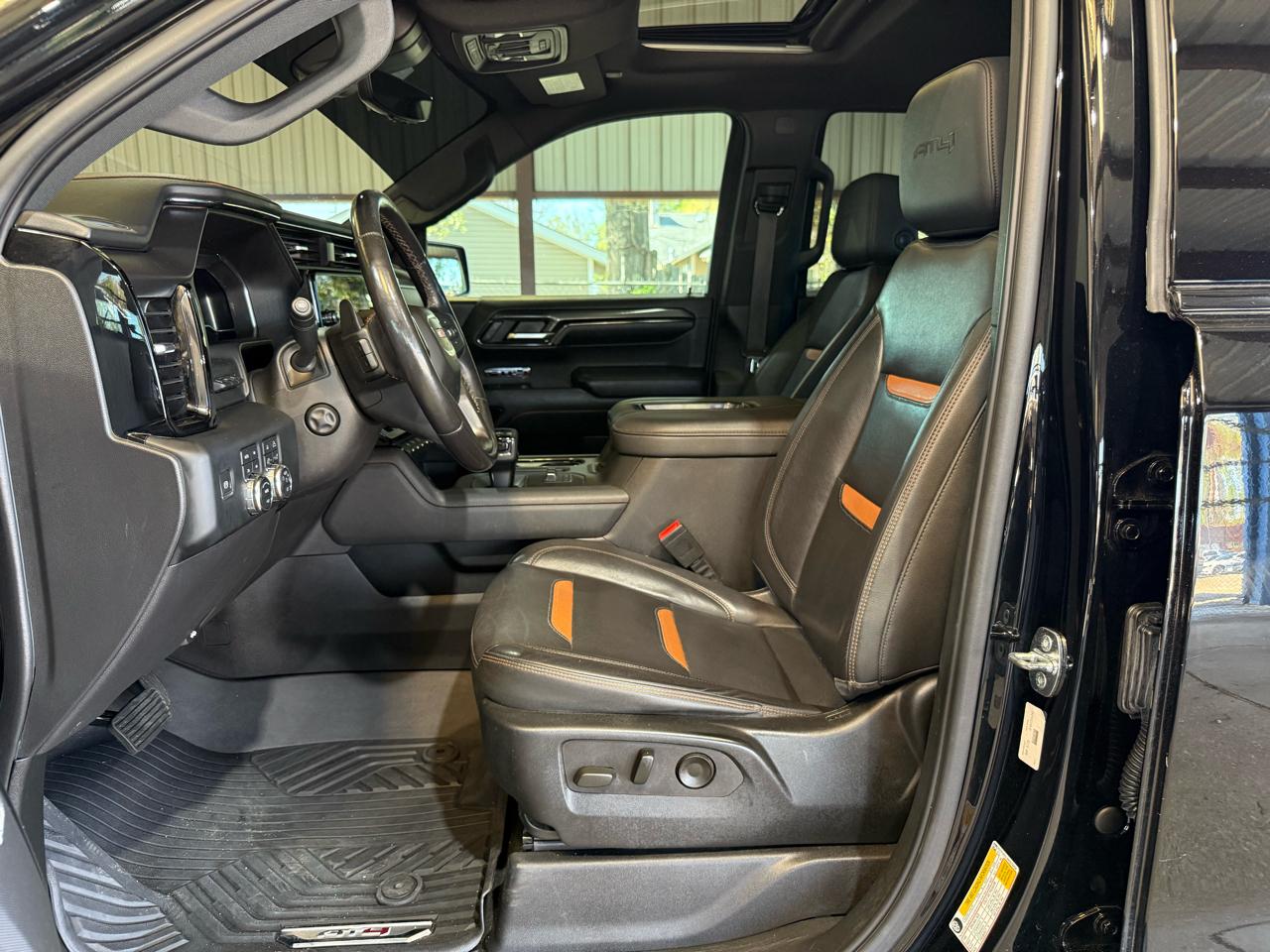 GMC Sierra 1500 AT4 Crew Cab 4WD 2022