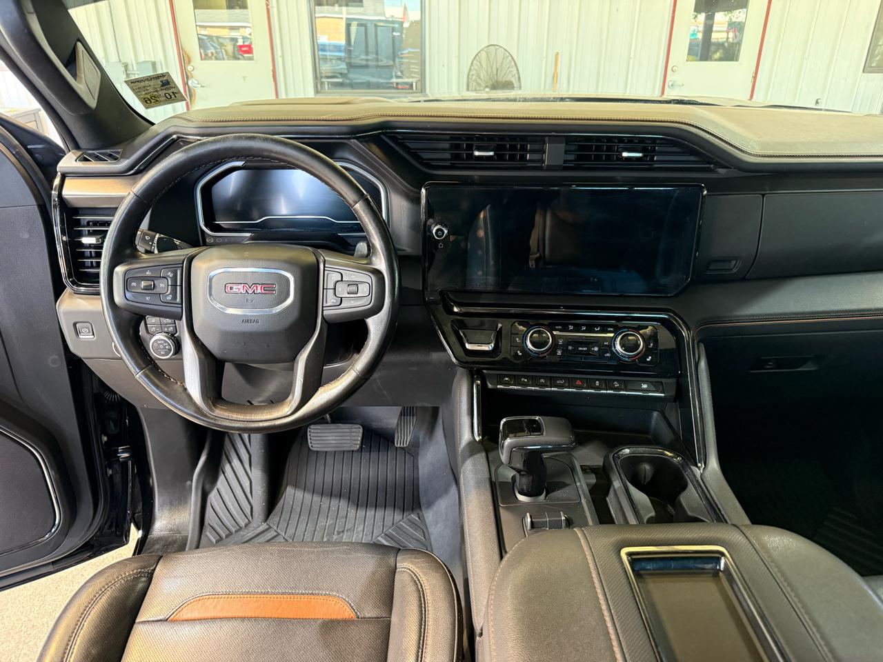 GMC Sierra 1500 AT4 Crew Cab 4WD 2022