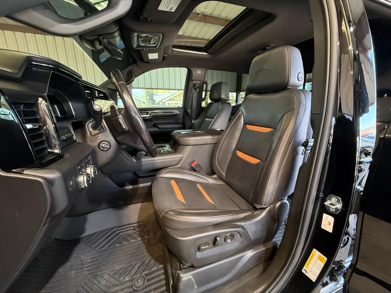 GMC Sierra 1500 AT4 Crew Cab 4WD 2022