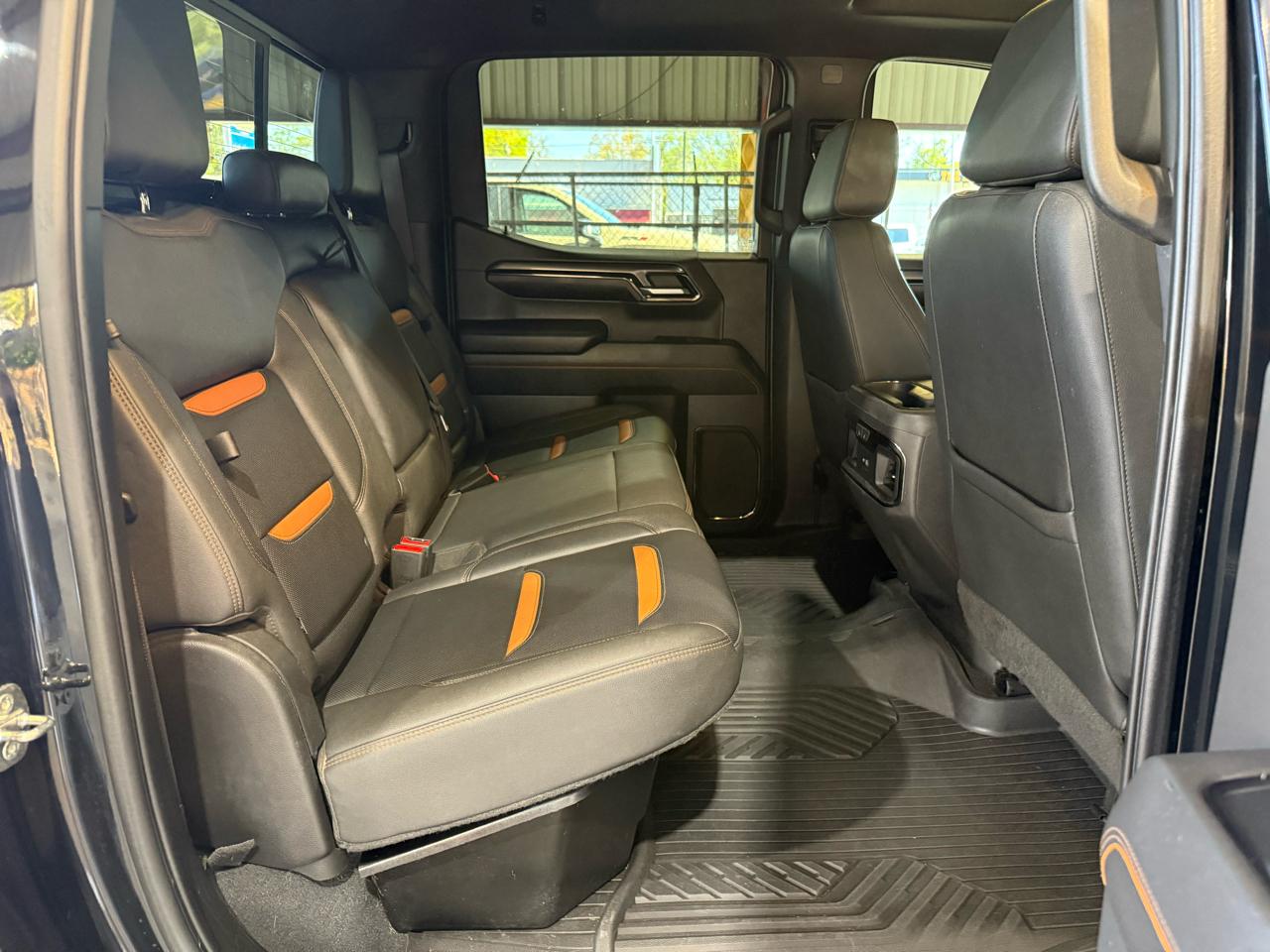 GMC Sierra 1500 AT4 Crew Cab 4WD 2022