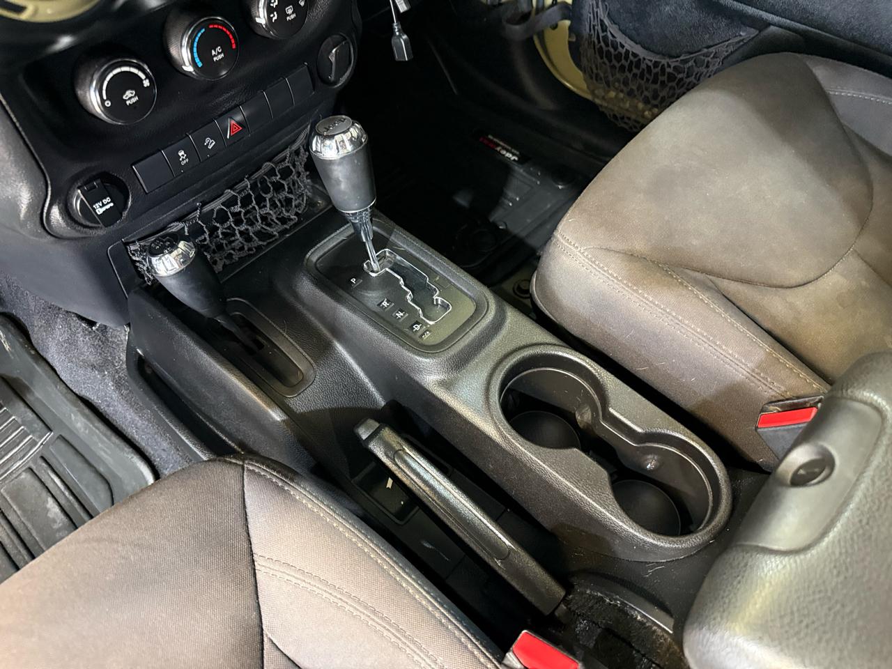 Jeep Wrangler Unlimited Sport 4WD 2013