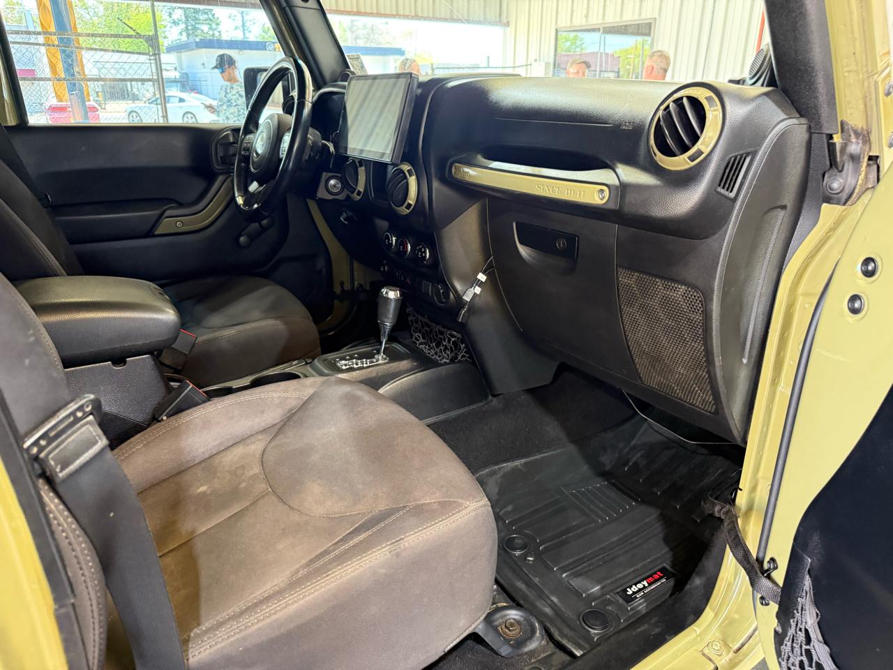 Jeep Wrangler Unlimited Sport 4WD 2013