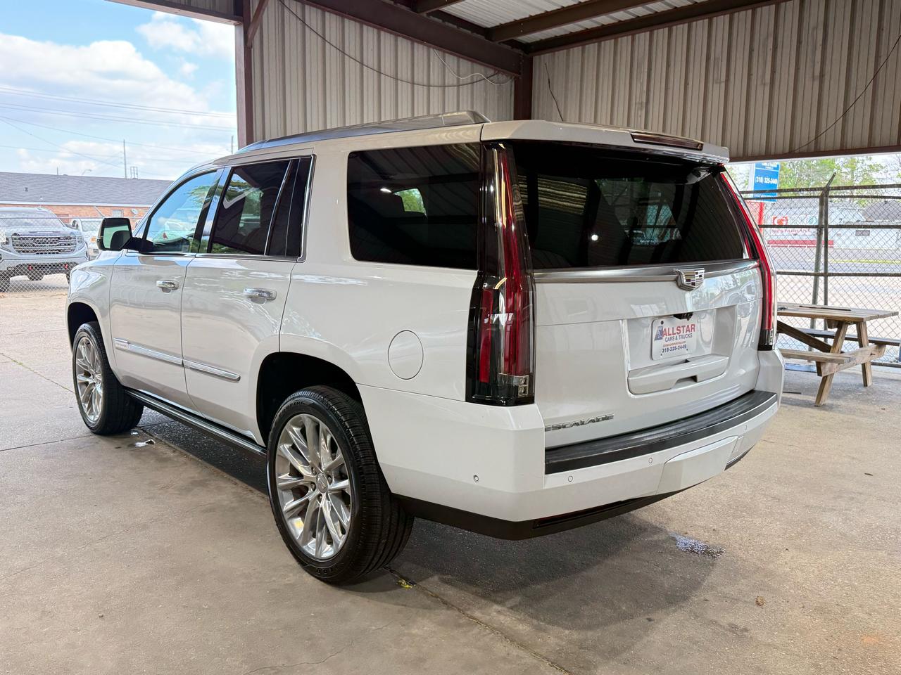 Cadillac Escalade Premium 2WD 2017