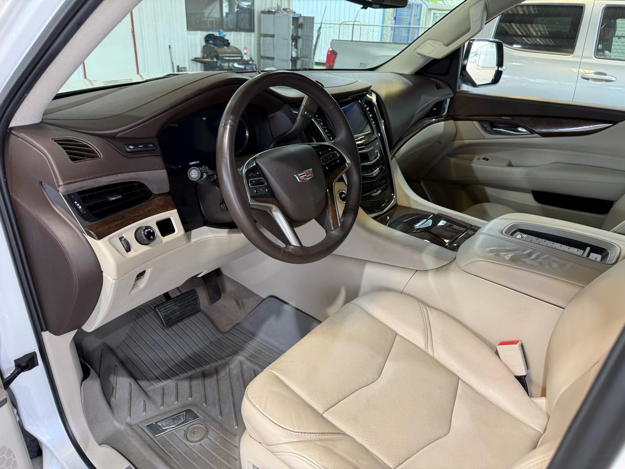 Cadillac Escalade Premium 2WD 2017